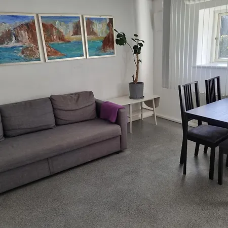 דירה Basement North In The *